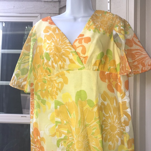 8 floral Yellow Alfred Shaheen 60's 70’s Gown - Picture 2 of 5